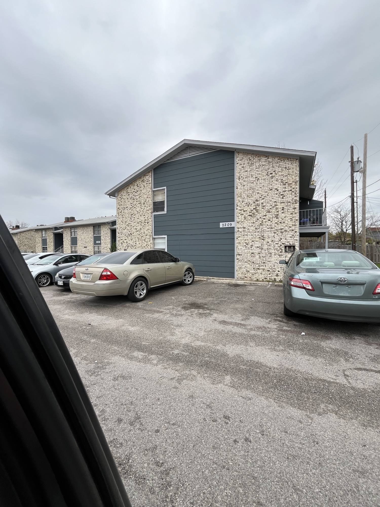 2209 Jennifer Dr 2 – photo 1