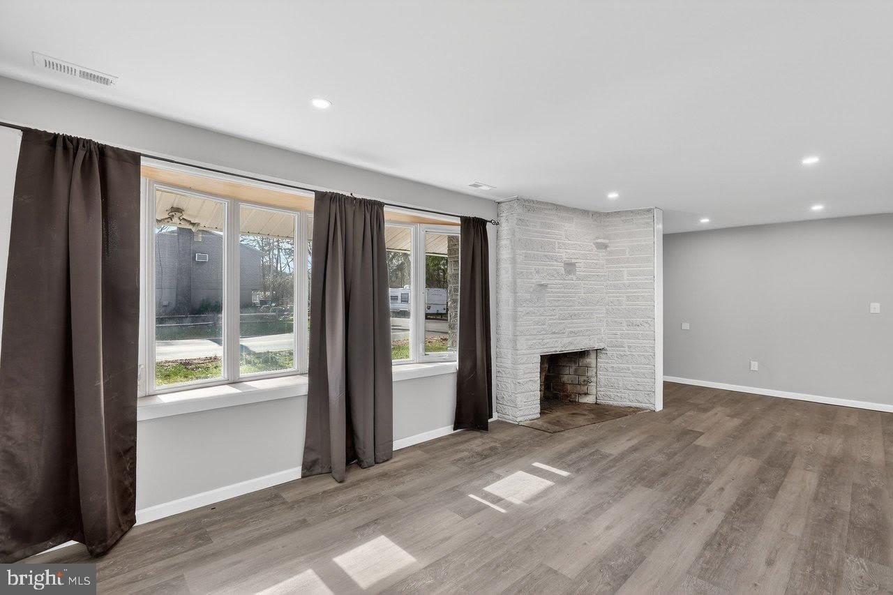 1102 EVERGREEN Boulevard – photo 5