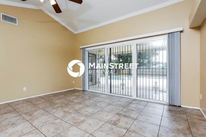 2767 Silver Ridge Drive – photo 2