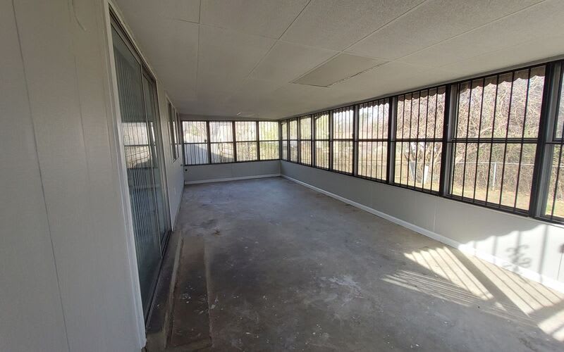 3760 Saint Elmo Ave – photo 3