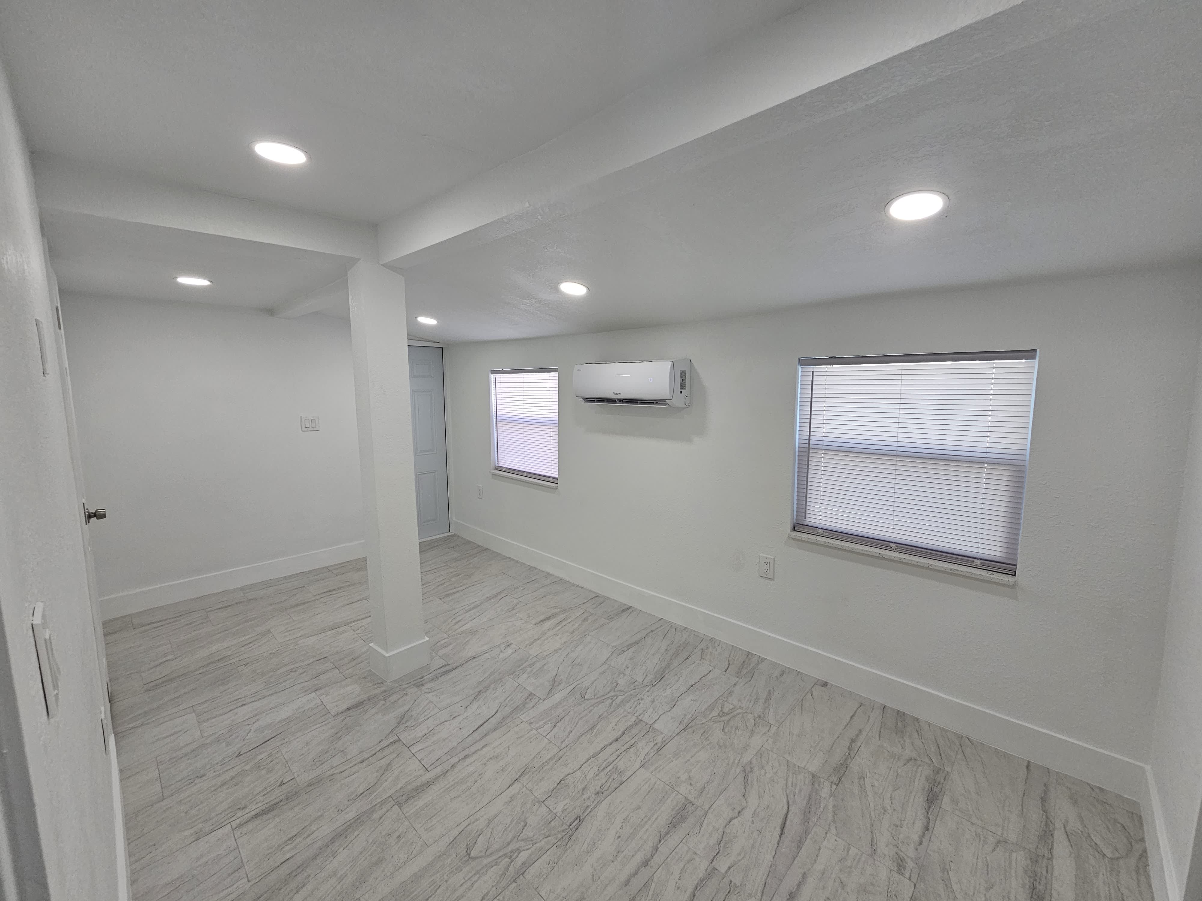 1915 Nw 82Nd St – photo 4
