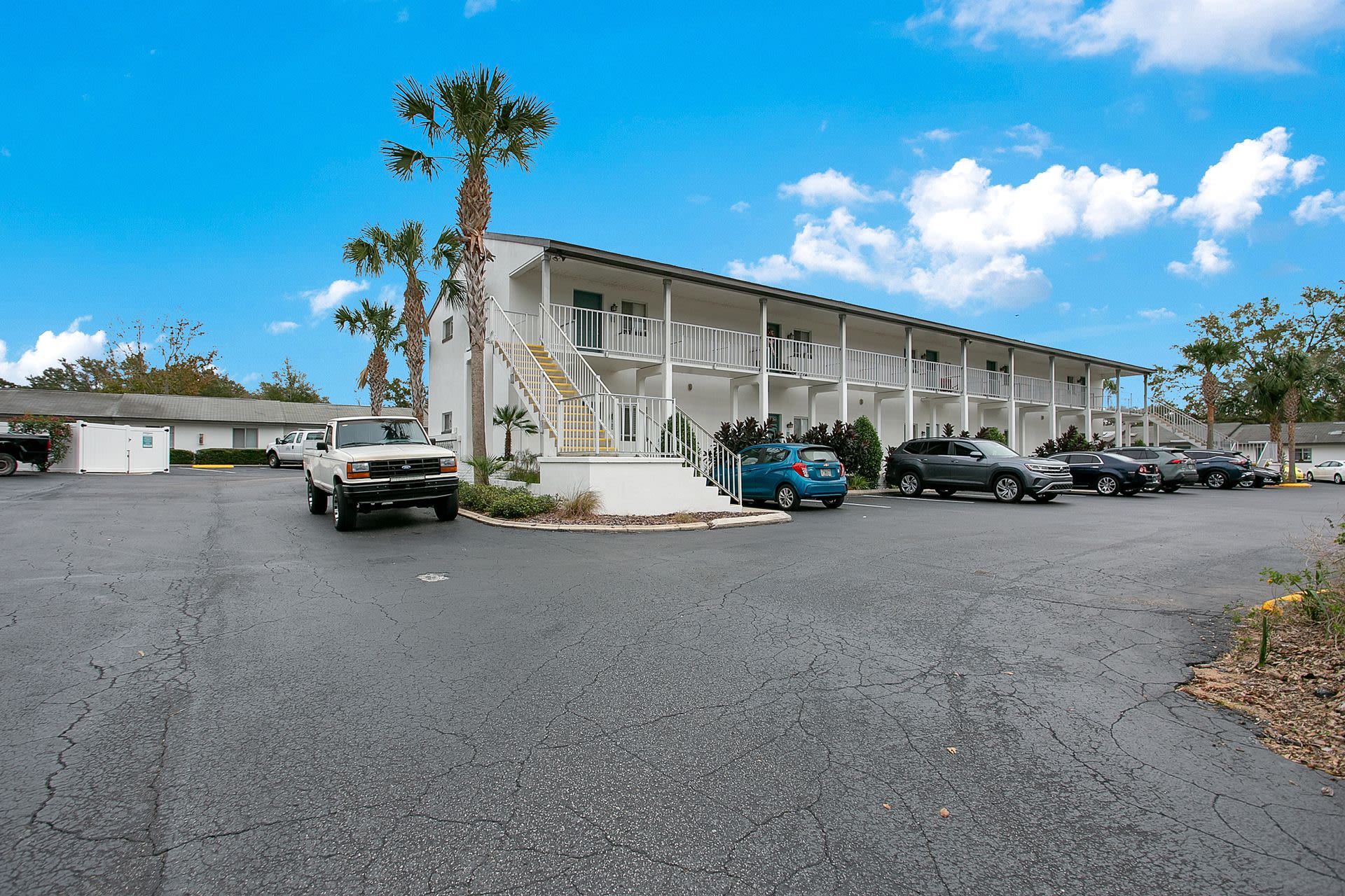 The Virginia Apartments – photo 5