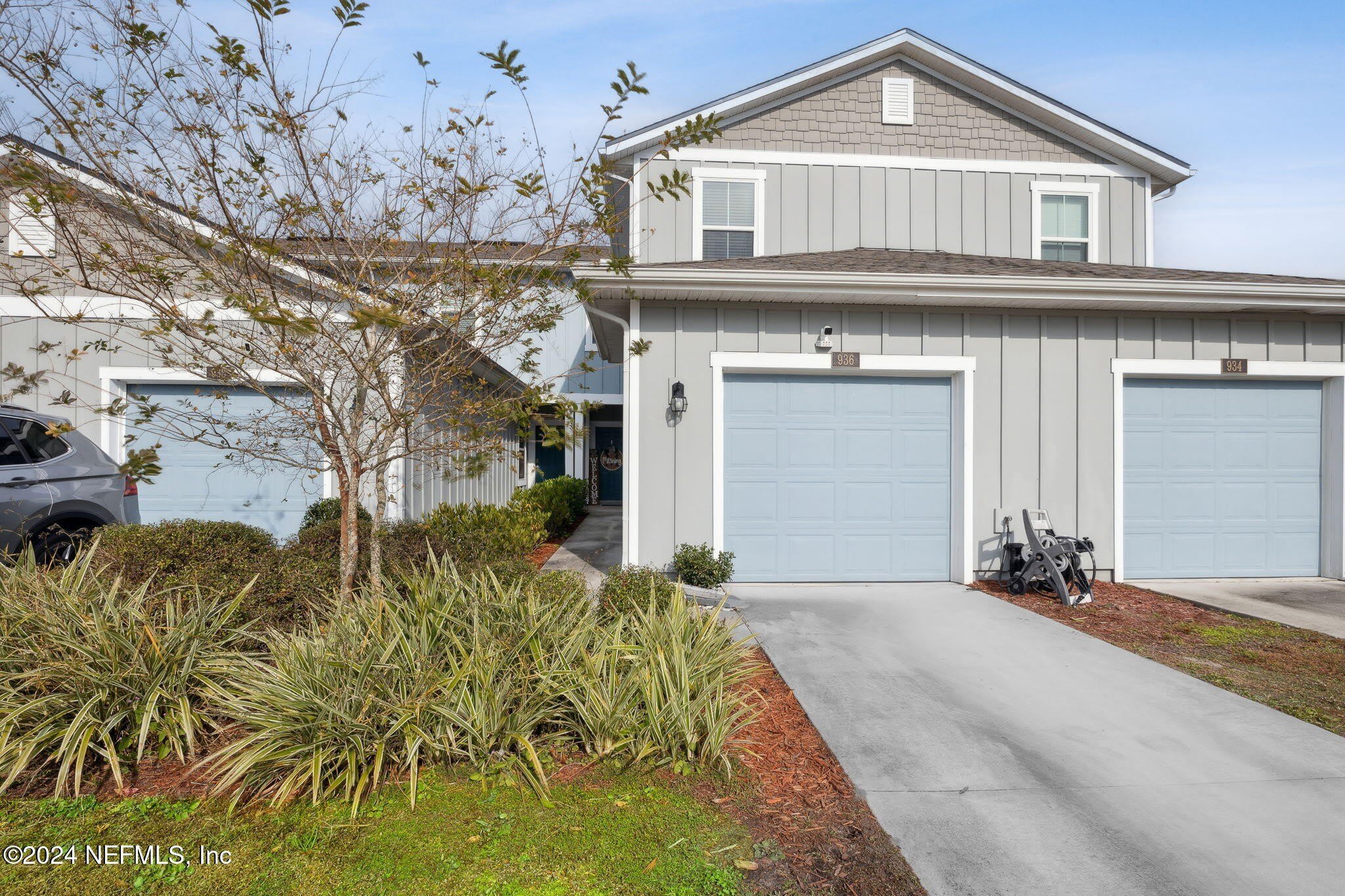 936 CAPITOL Parkway – photo 1