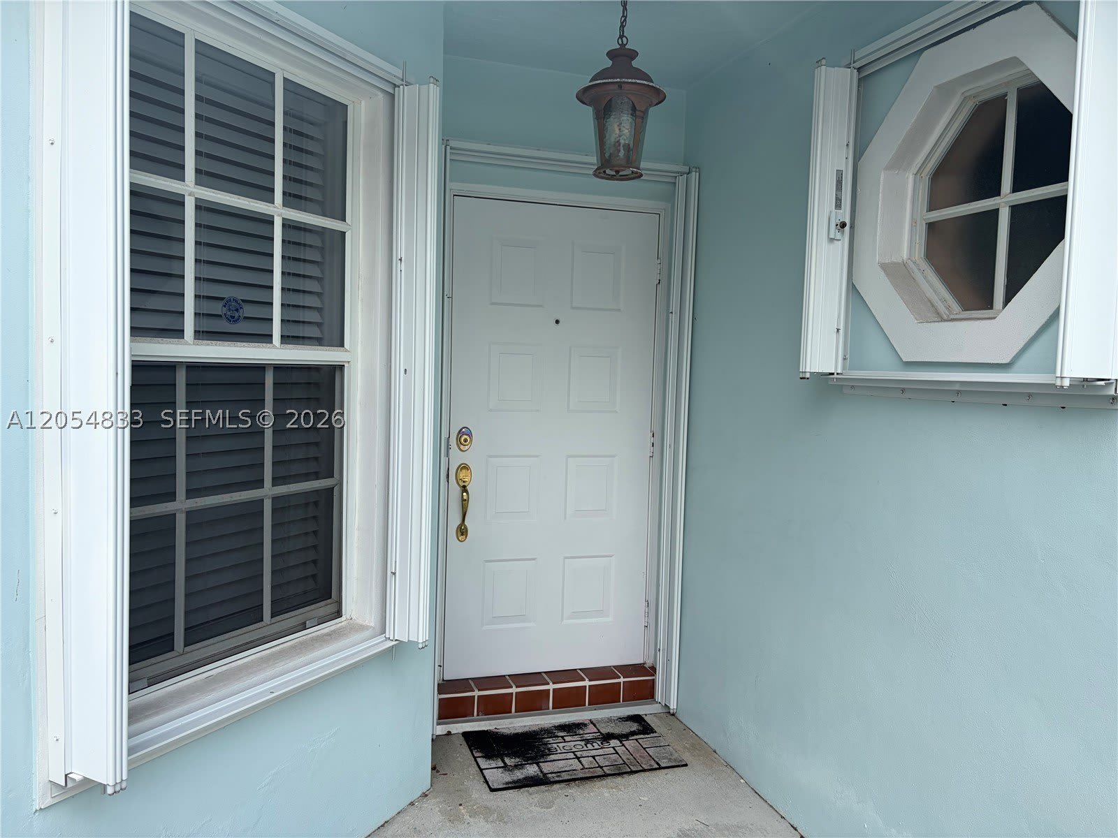 9020 Lake Park Cir N – photo 2