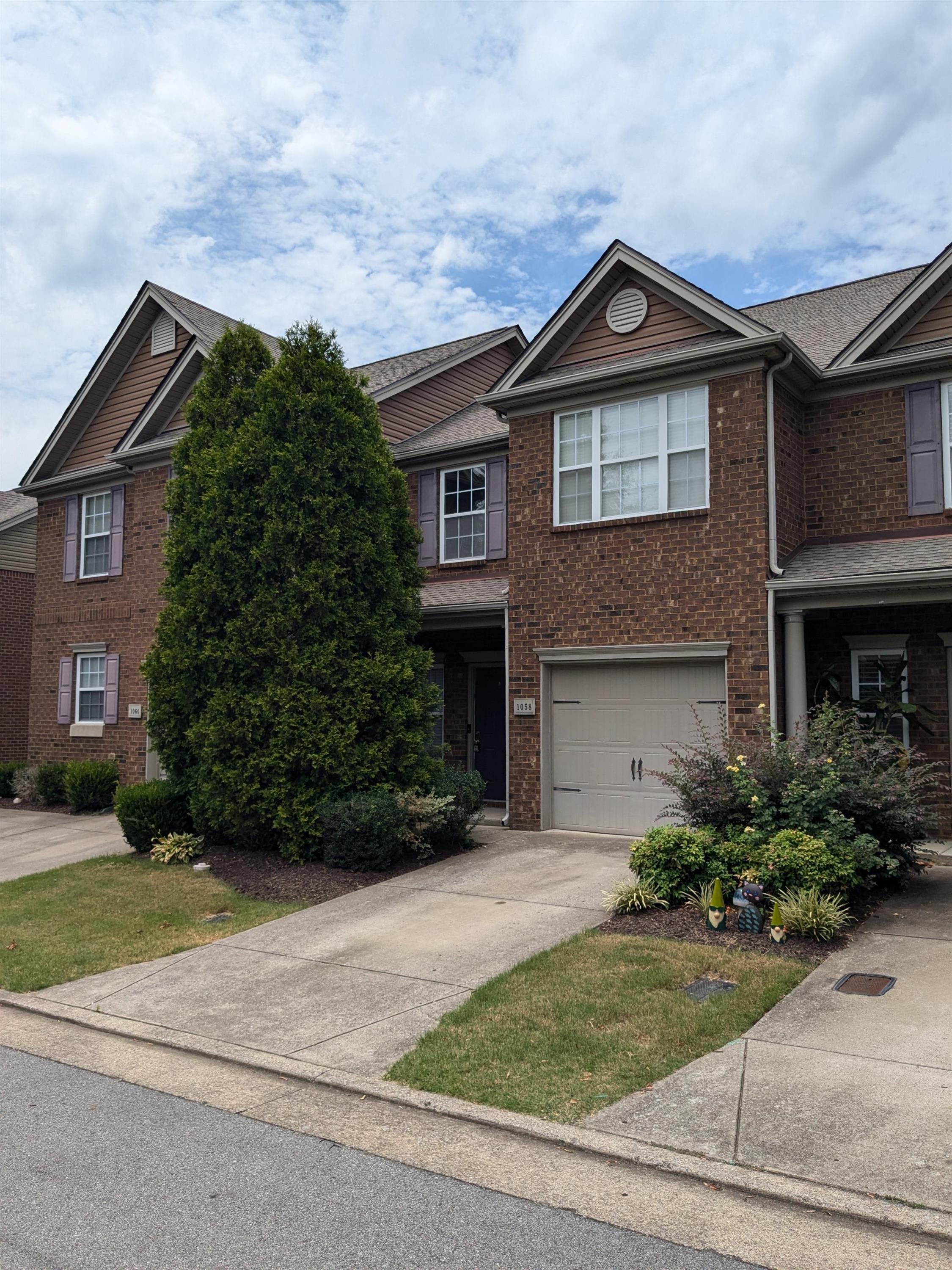 1058 Ashmore Drive – photo 1