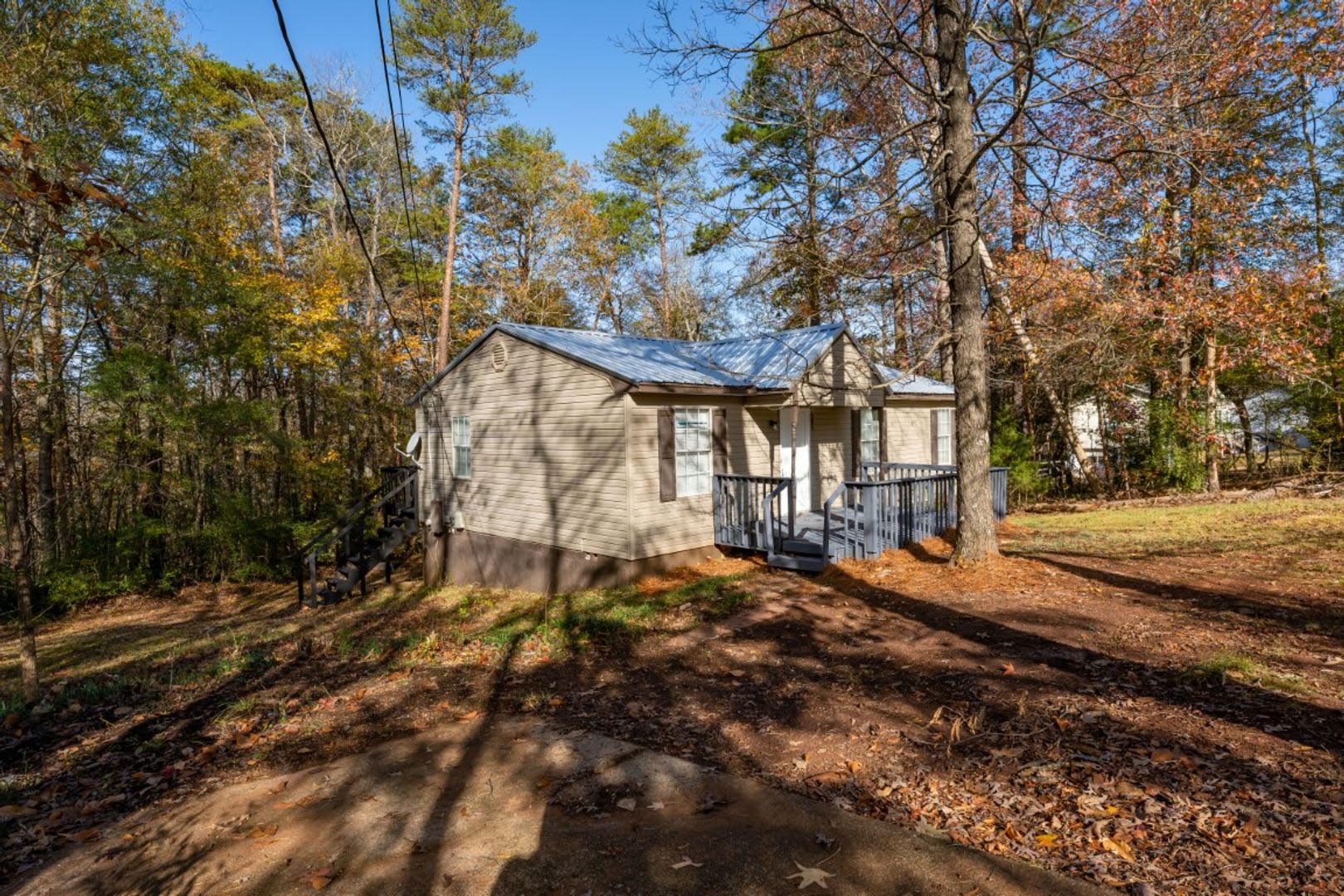 Relax & Unwind in This Beautifully Renovated 3BR Home – photo 3