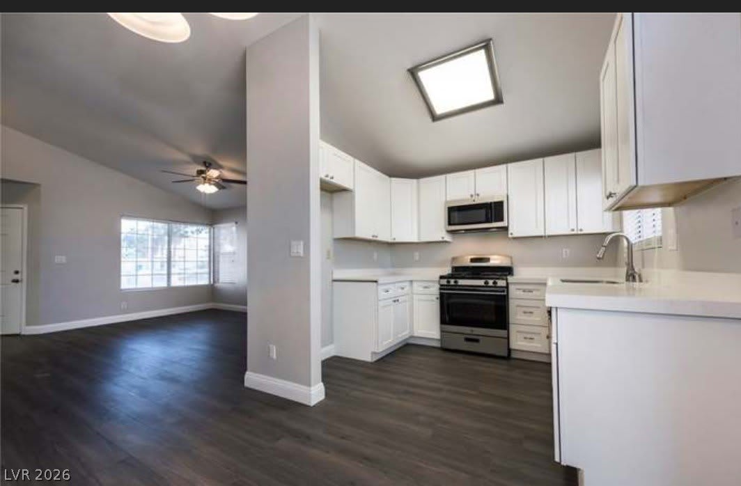 1012 Holliston Circle – photo 2
