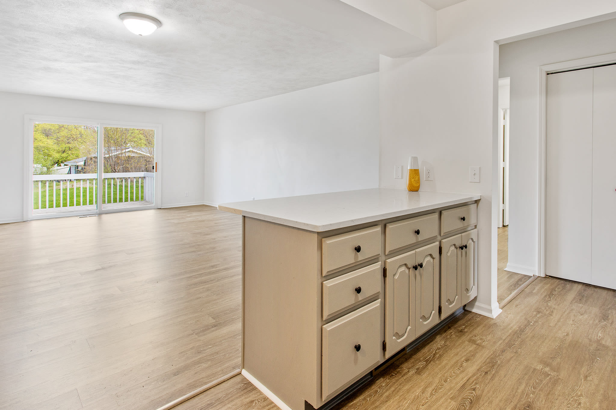 2215 Leonard Street Northeast – photo 5