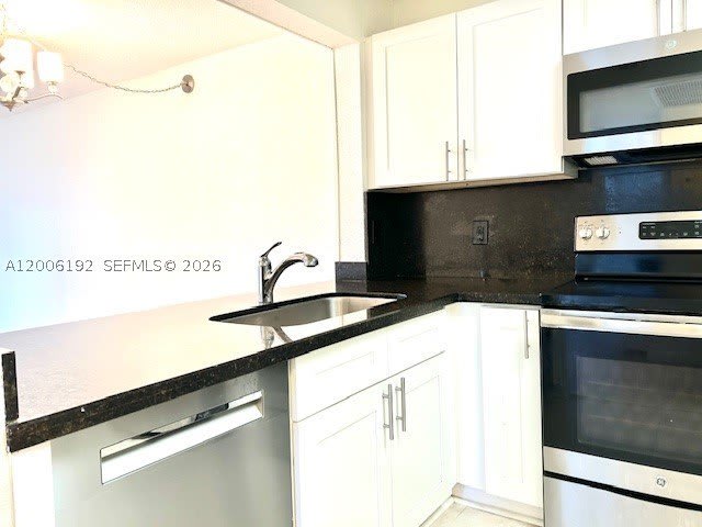 871 NE 207th Ter – photo 3
