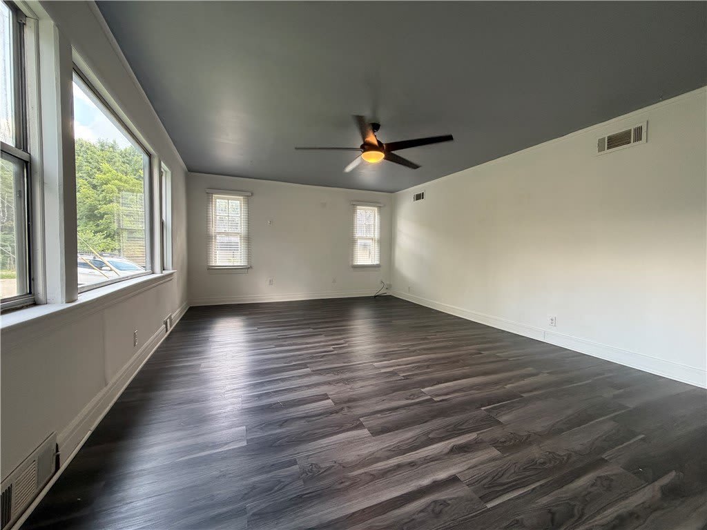 1095 S Ray Avenue – photo 2