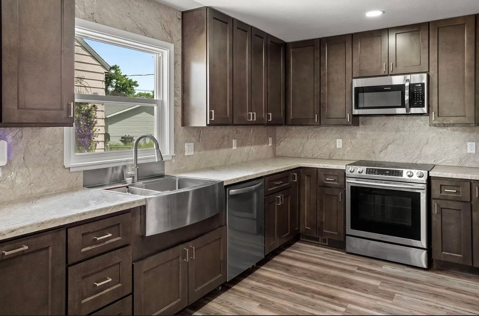 Spacious Updated 5-Bedroom North Fargo Home Near NDSU with Finished Basement and Plenty of Living Space – photo 3