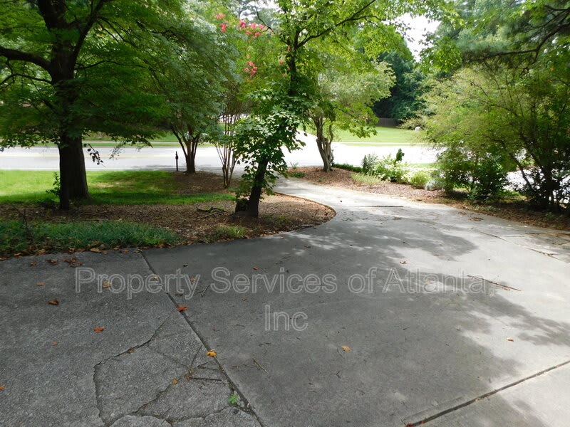 626 Indian Hills Pkwy – photo 2