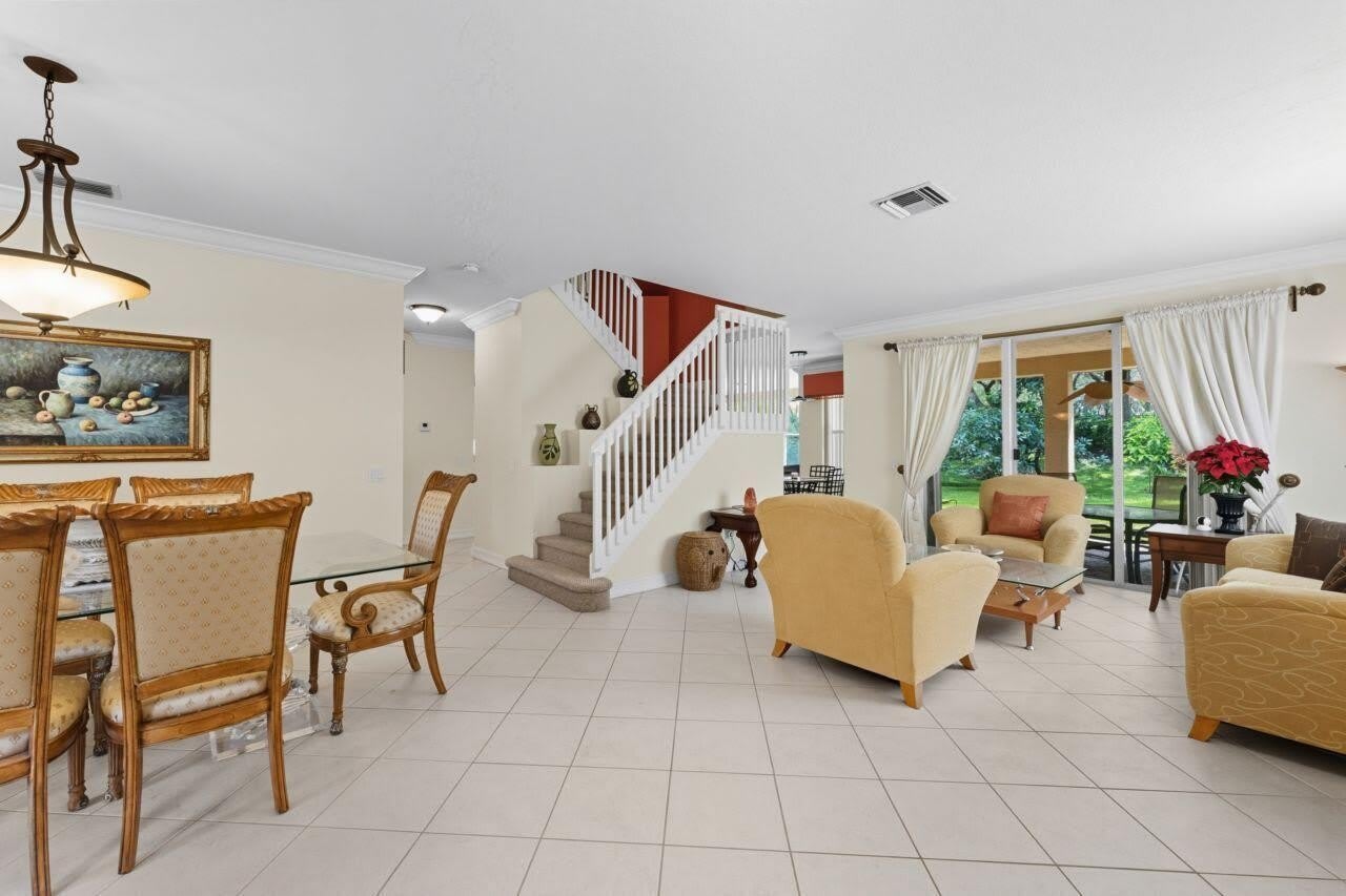 8492 Breezy Oak Way – photo 3