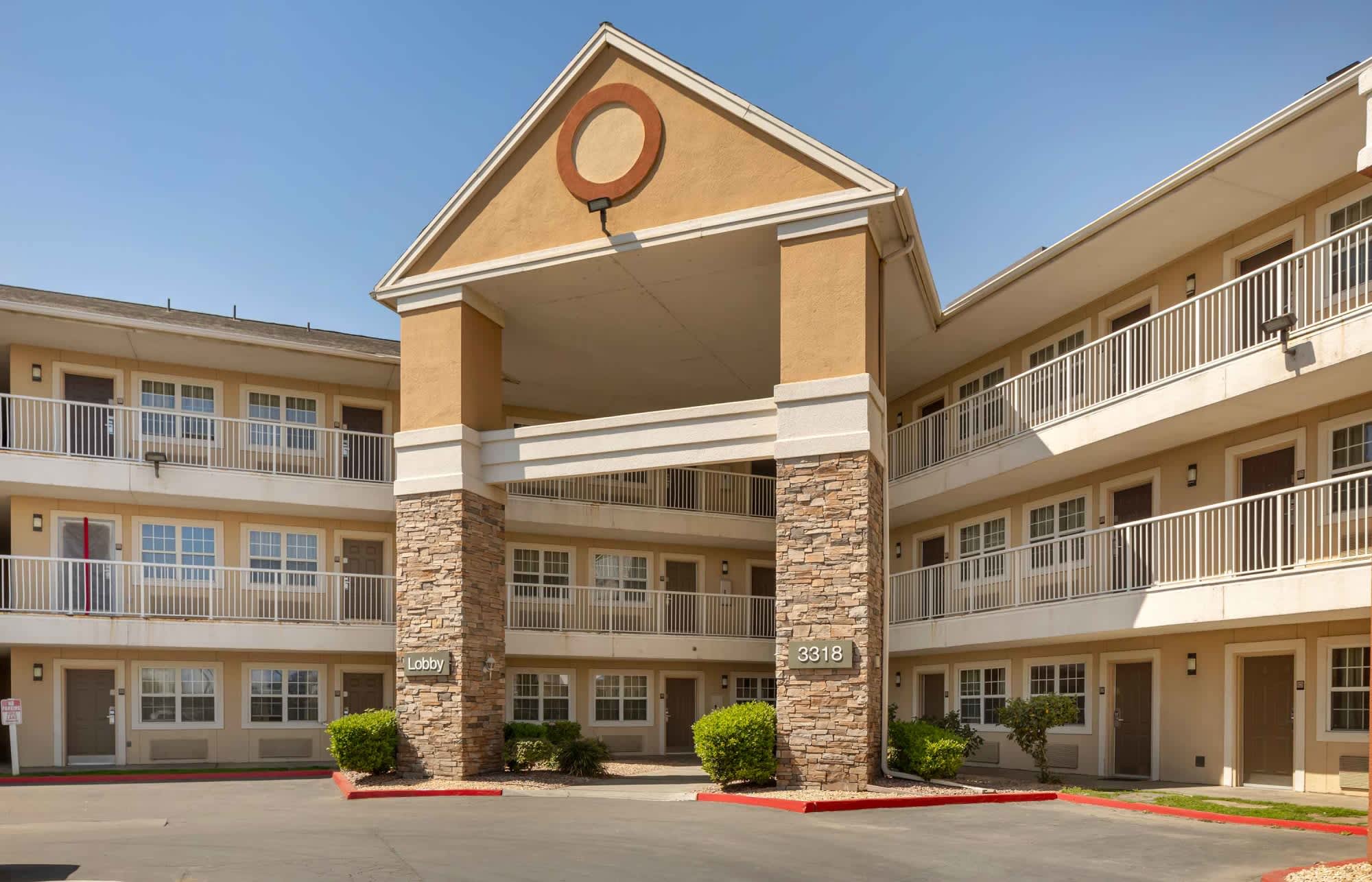 Bakersfield – photo 2