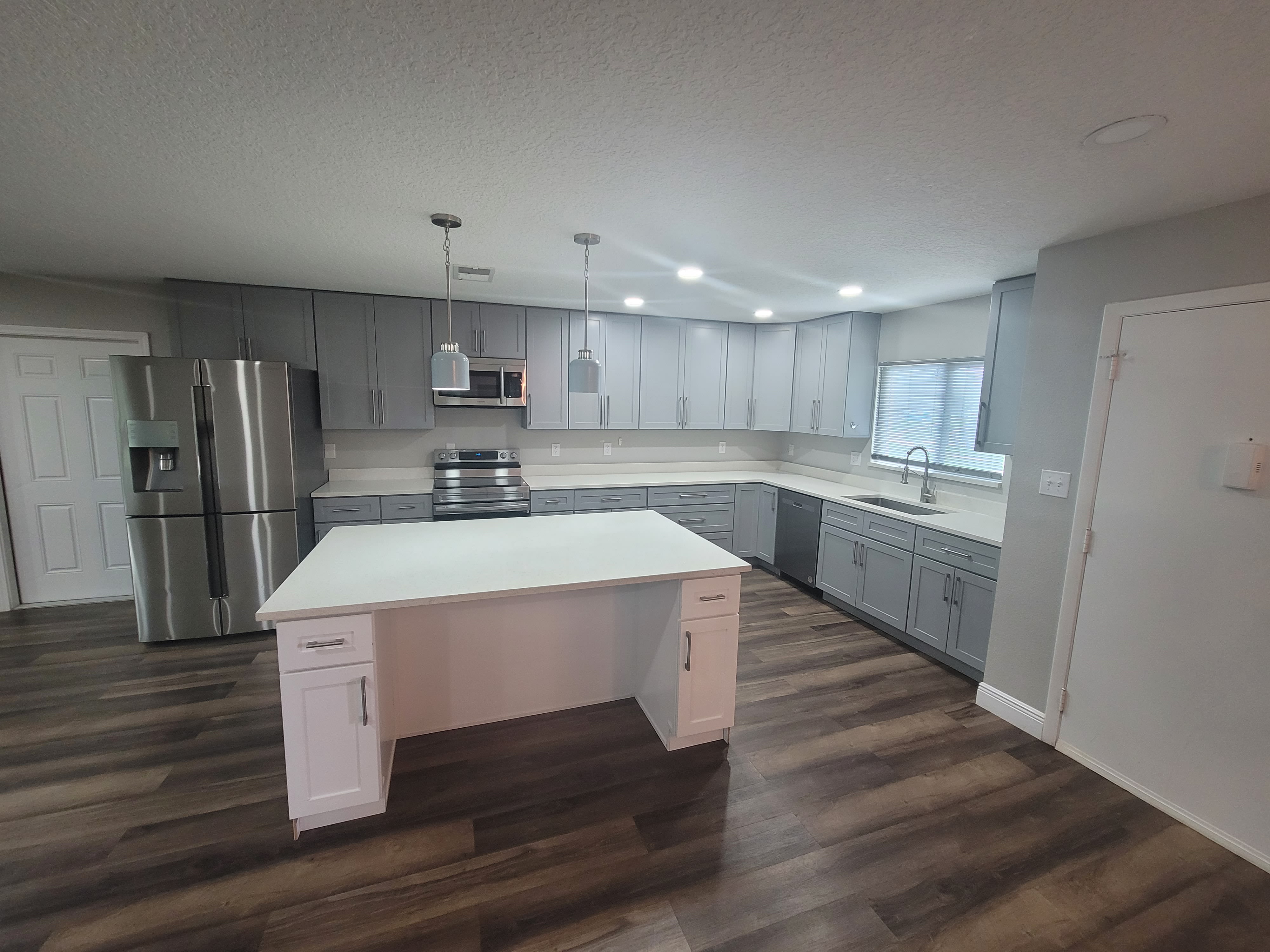 10481 Montpelier Cir – photo 5