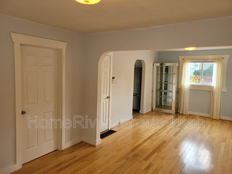417 E Cleveland Ave – photo 5