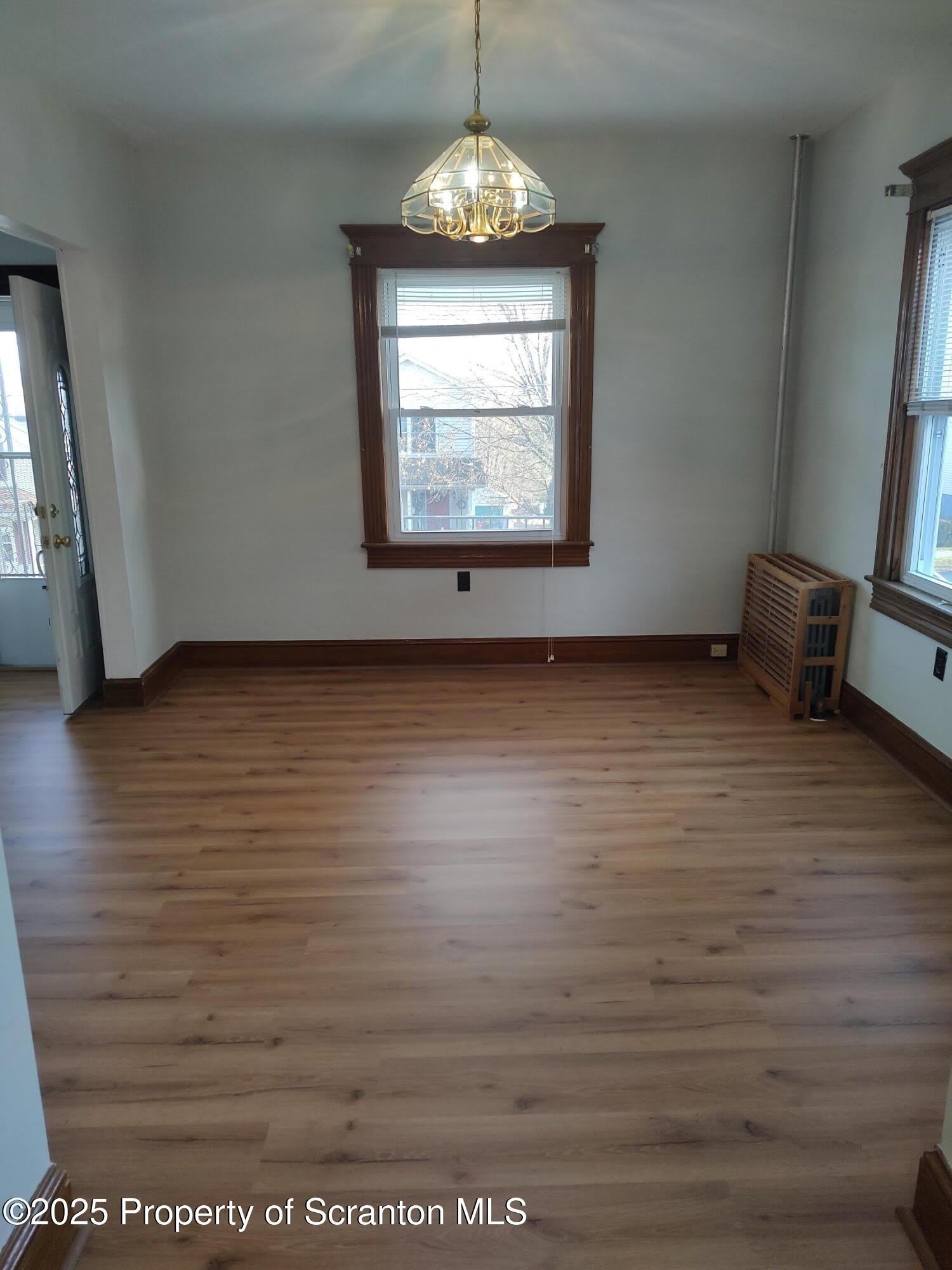 1023 Carmalt Street – photo 5