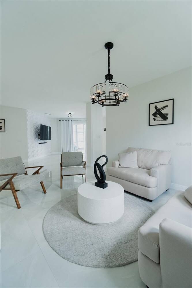 1014 Corvina Drive – photo 2