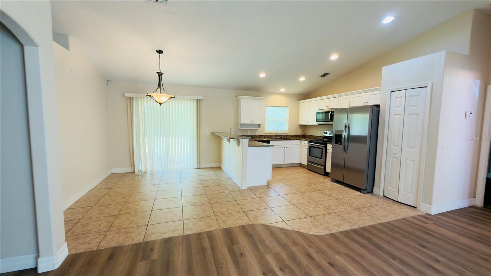 200 Breakwater Street Se – photo 4