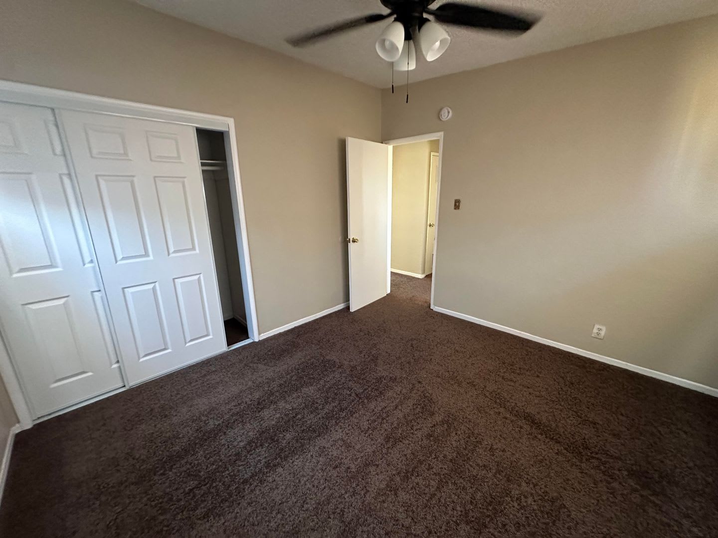 Adorable 3 Bedroom – photo 5