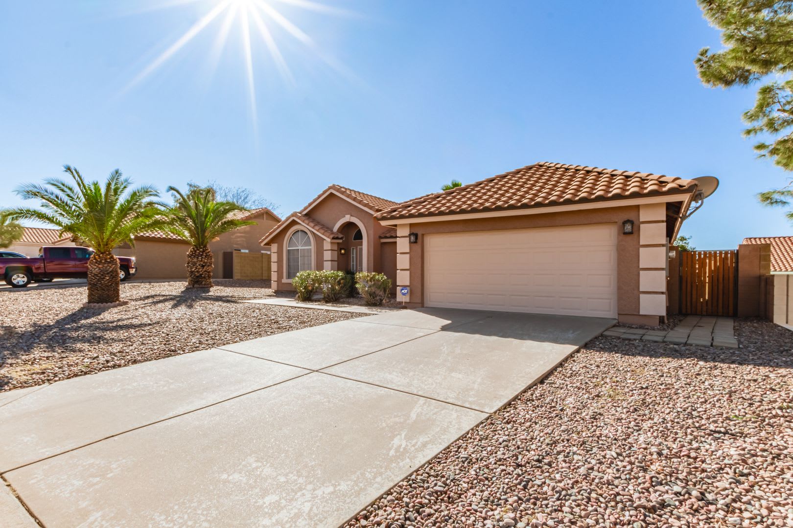 Fantastic Home With Private Pool And No Hoa – photo 4