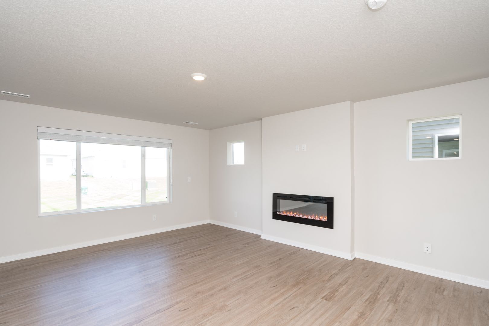 New 3 Bedroom Two Story Twinhome for Rent! – photo 3