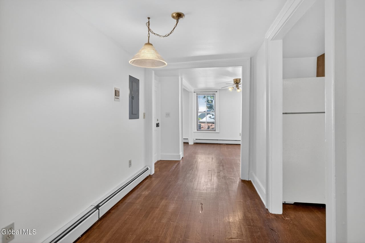 154 Jefferson St – photo 2
