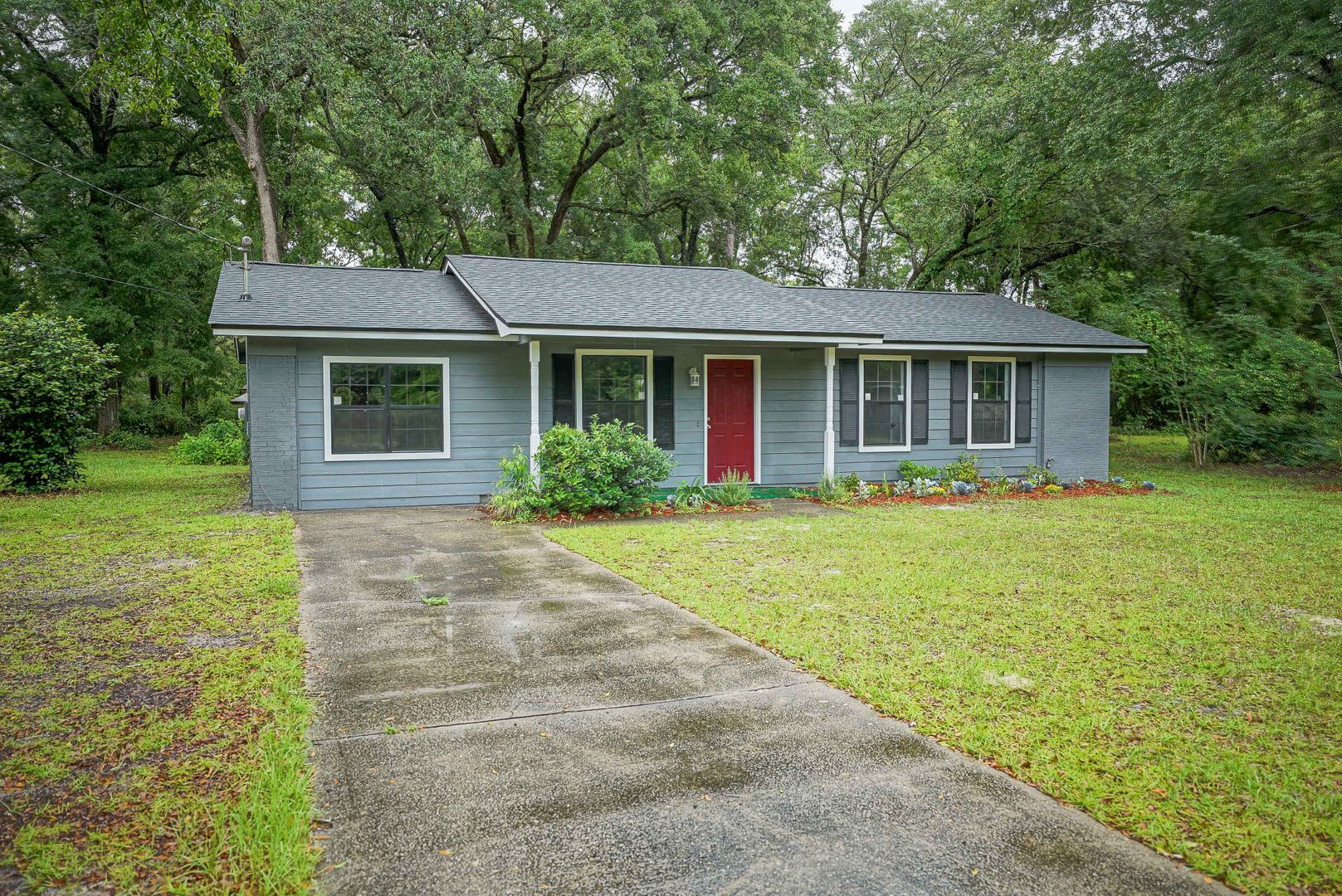 4/2 Single Family Home – photo 3