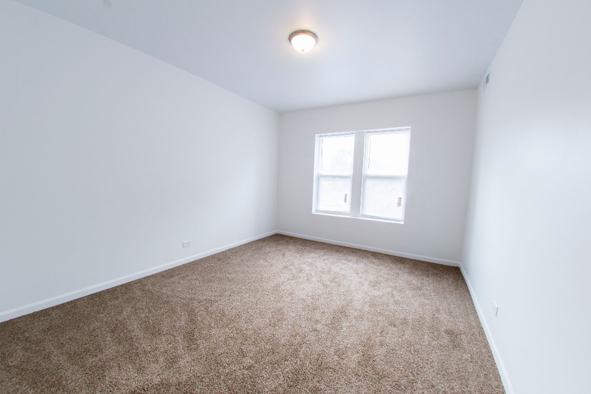 1101 N Lawler Ave – photo 5