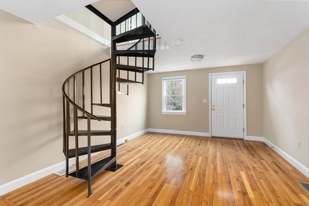 1932 Washington St – photo 2