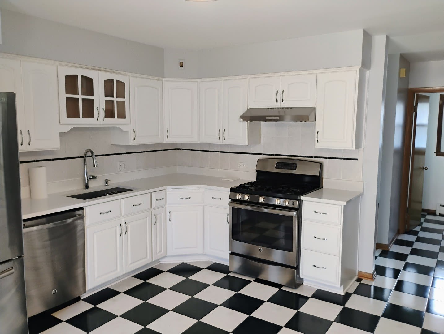 904 S Edward Street – photo 4