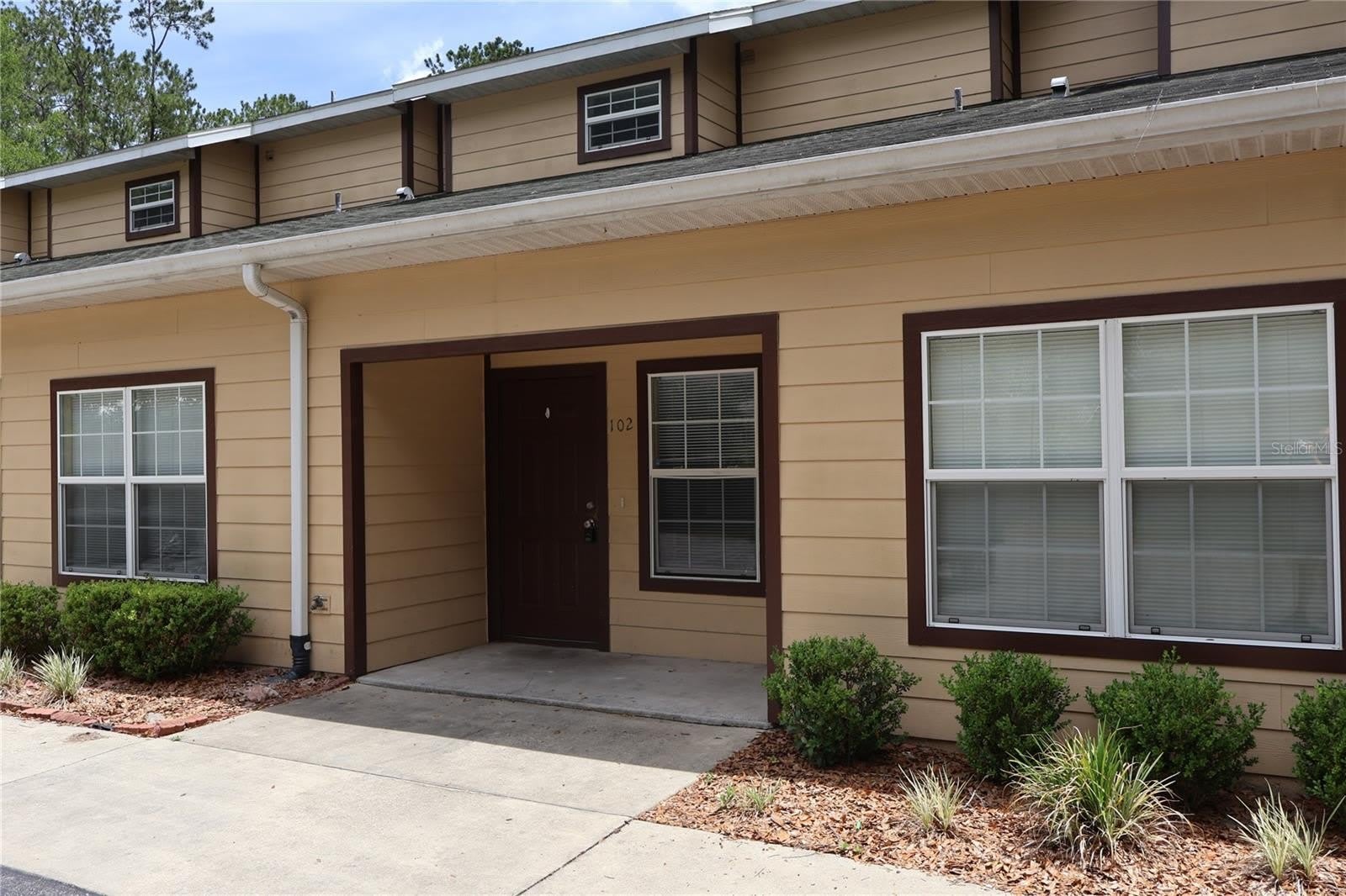 1935 SW 31ST Avenue – photo 1