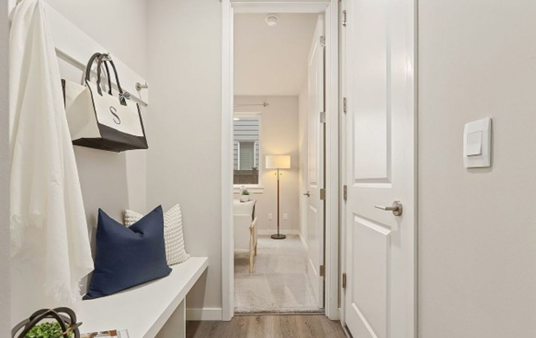 Spacious 4-Bed Home with Den in Holley Brooke – photo 5