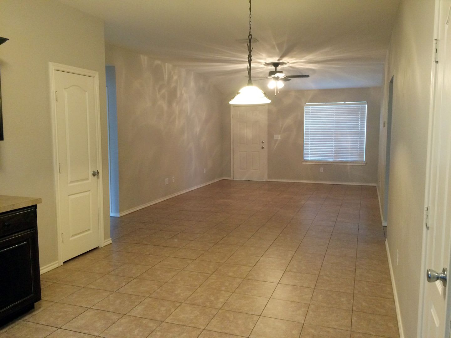 Mission Ranch- 3 Bedroom Duplex for Rent in Lindale! – photo 2