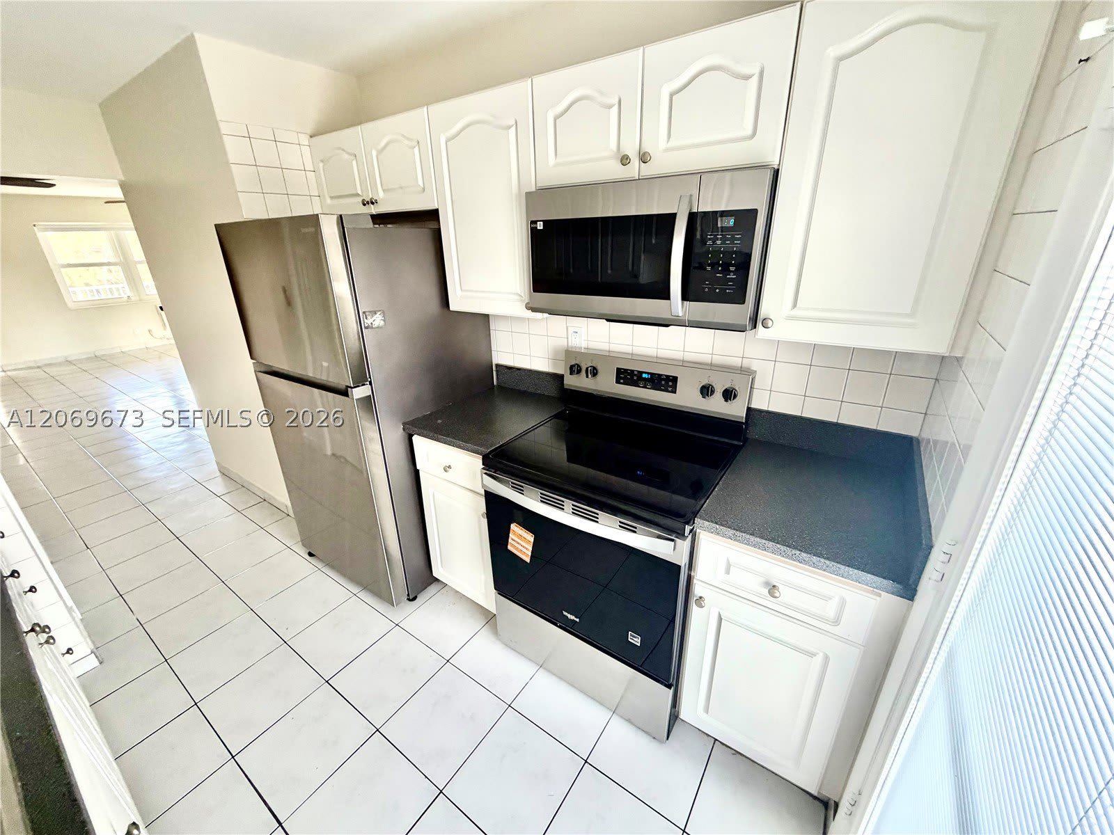 3922 NE 166th St – photo 5