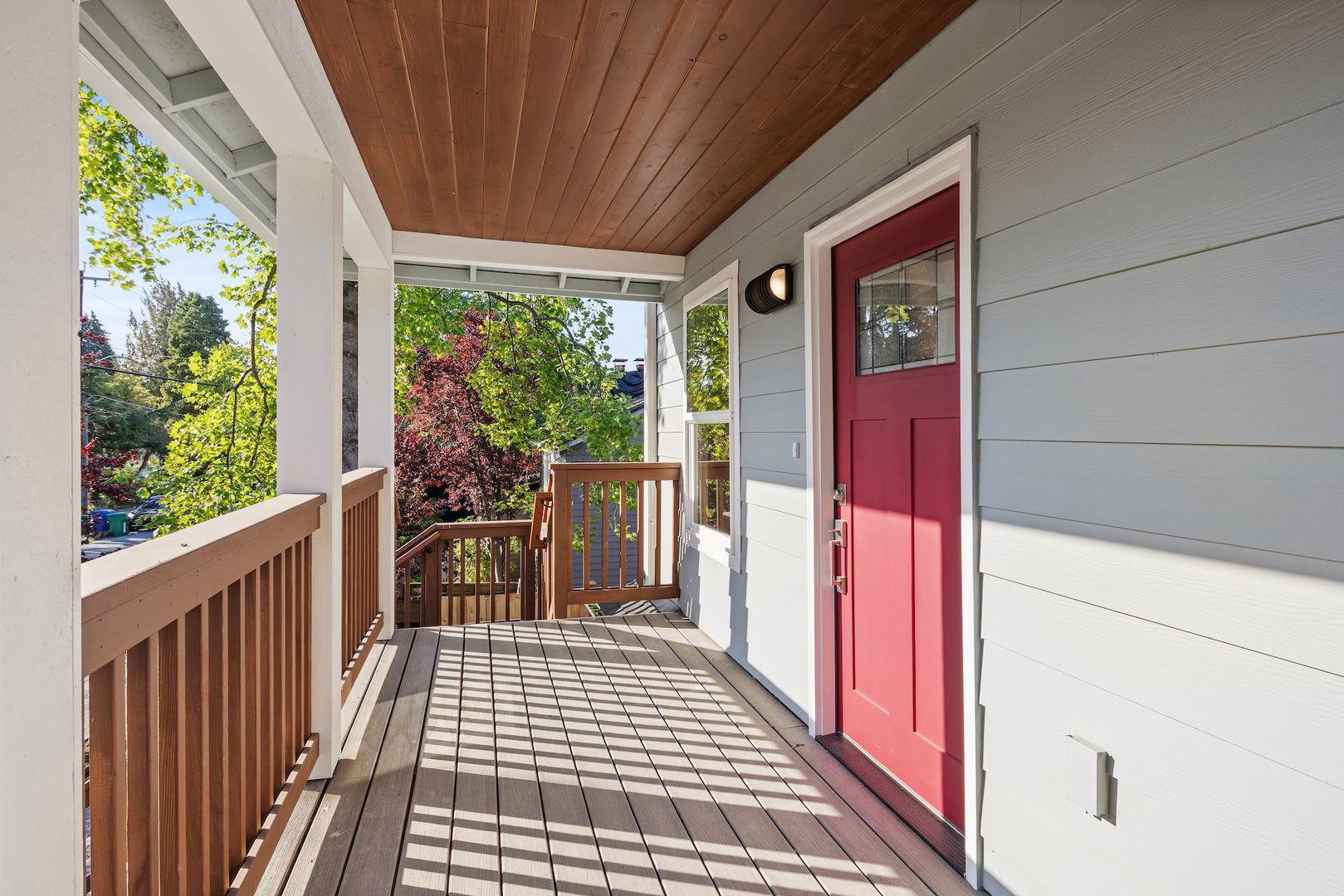 Beautifully Renovated 4BR Home in North Seattle! – photo 2