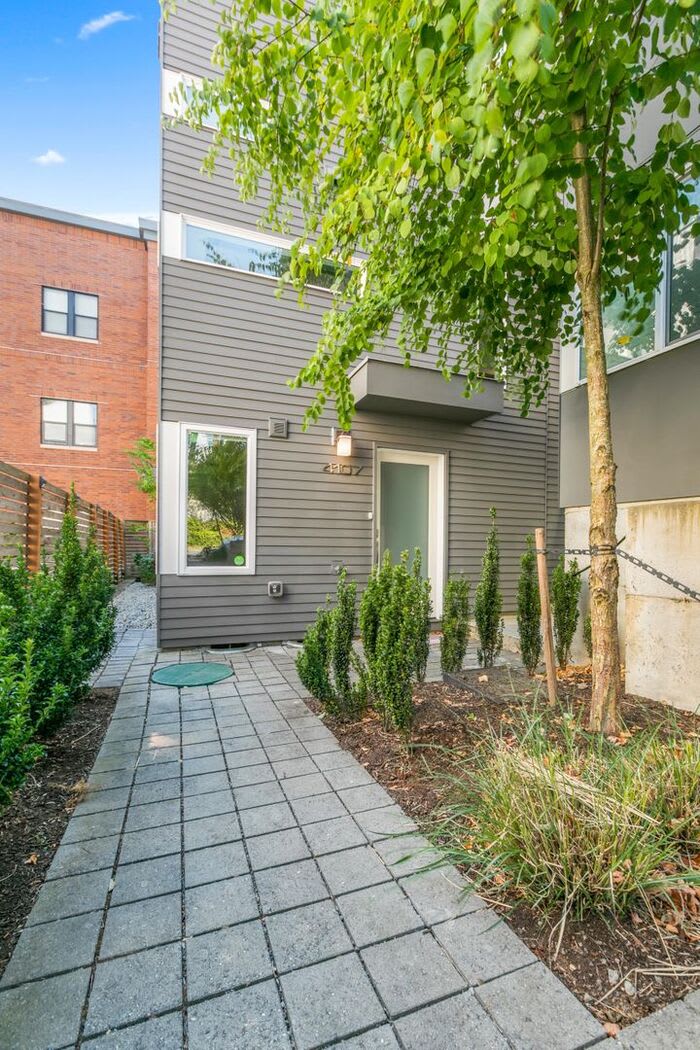 4107 Southwest Oregon Street – photo 1