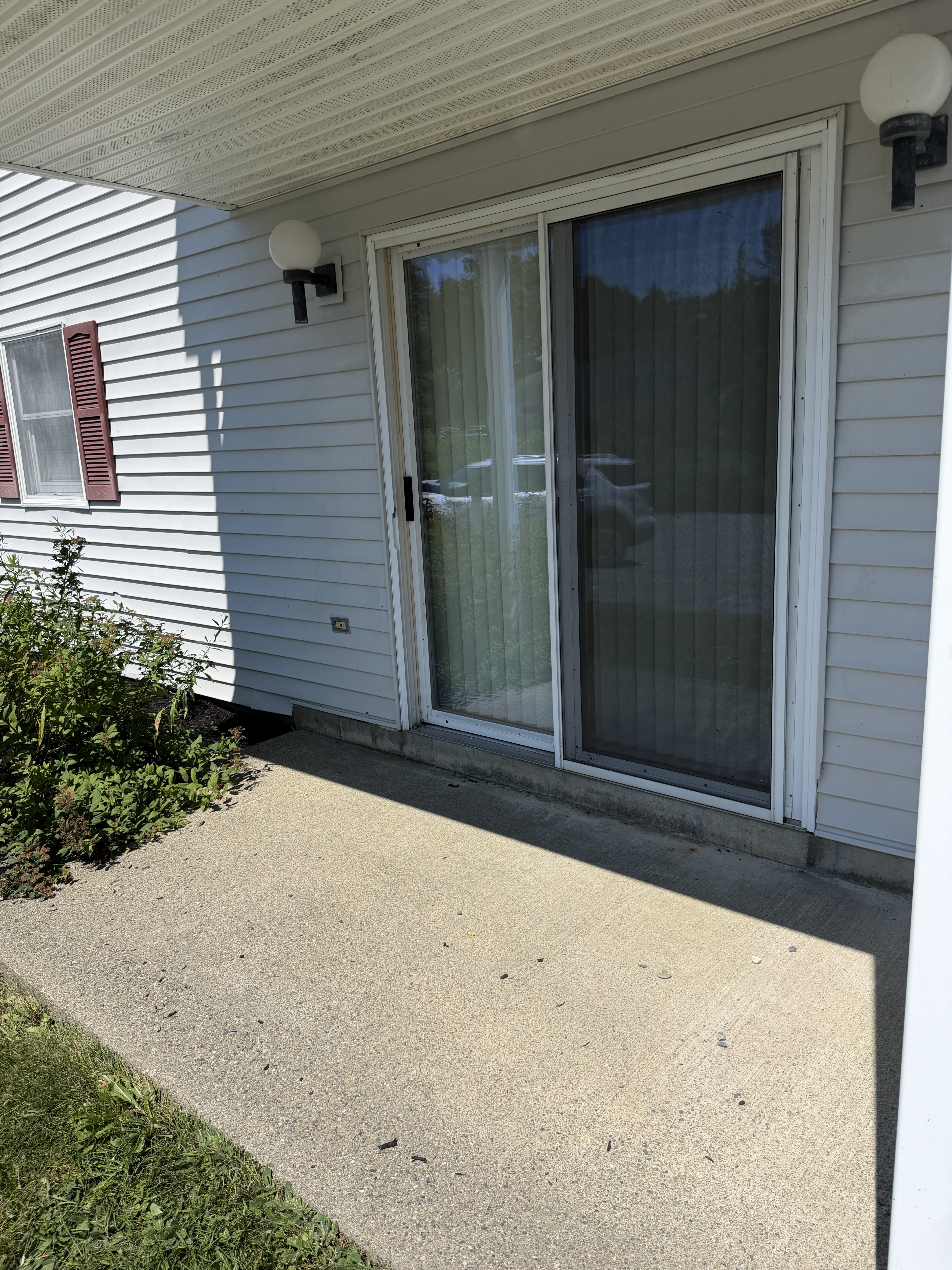 826 State St – photo 4