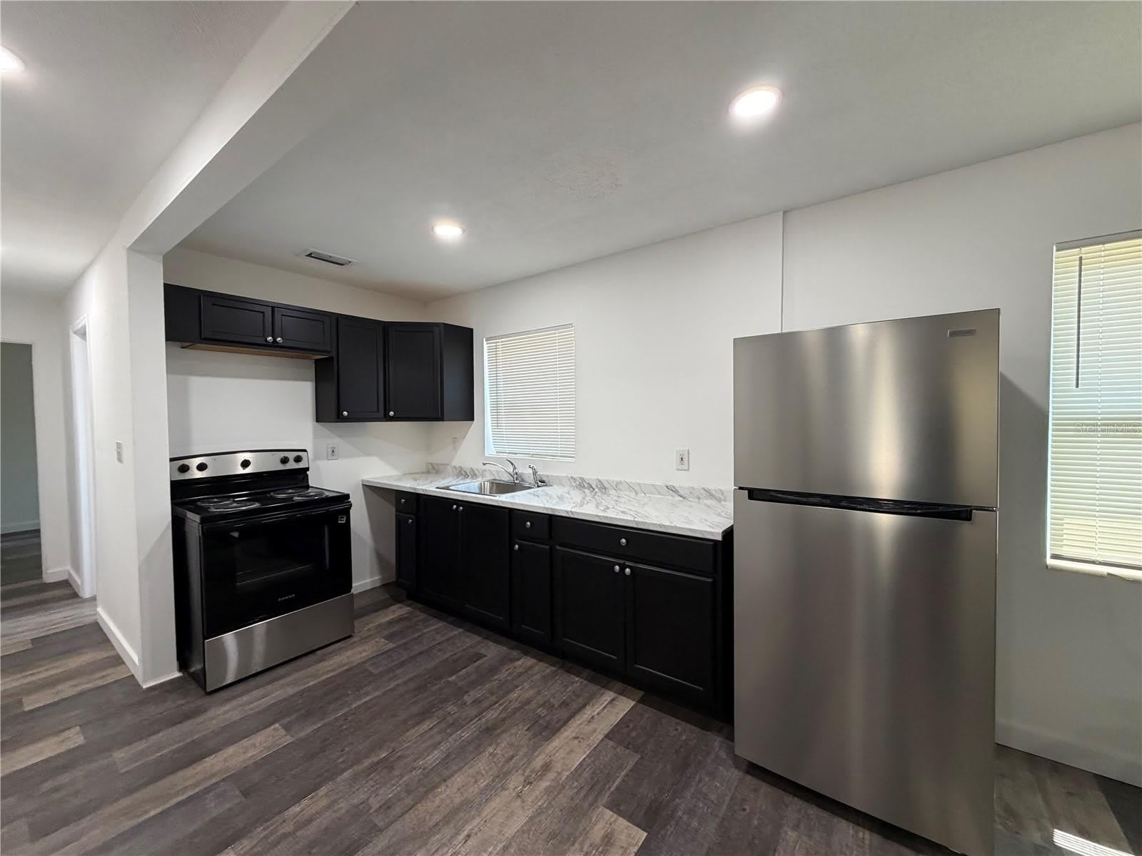 783 ELDRIDGE Street – photo 5