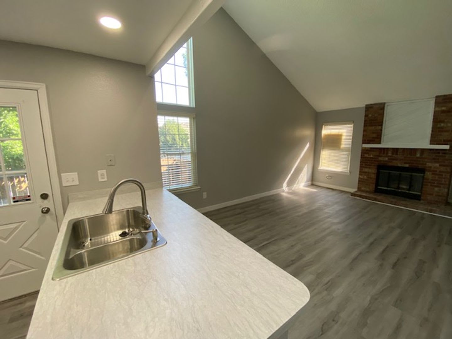 2 Bedroom in Pebble Brook North – photo 5