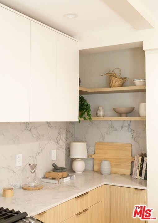 1409 N Hudson Ave – photo 3