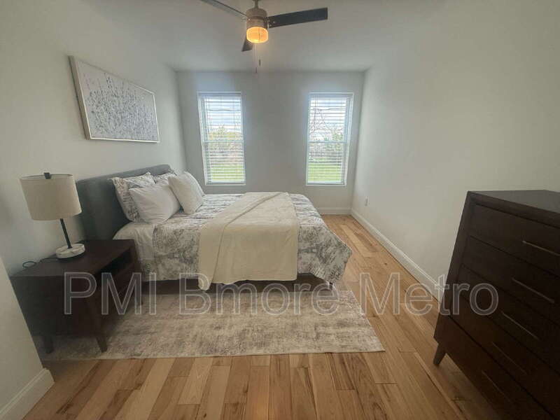 1756 East North Avenue – photo 5