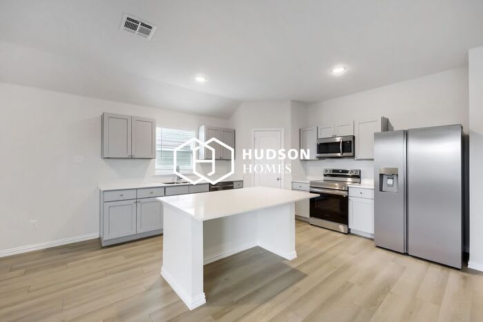422 Rose Avenue – photo 4
