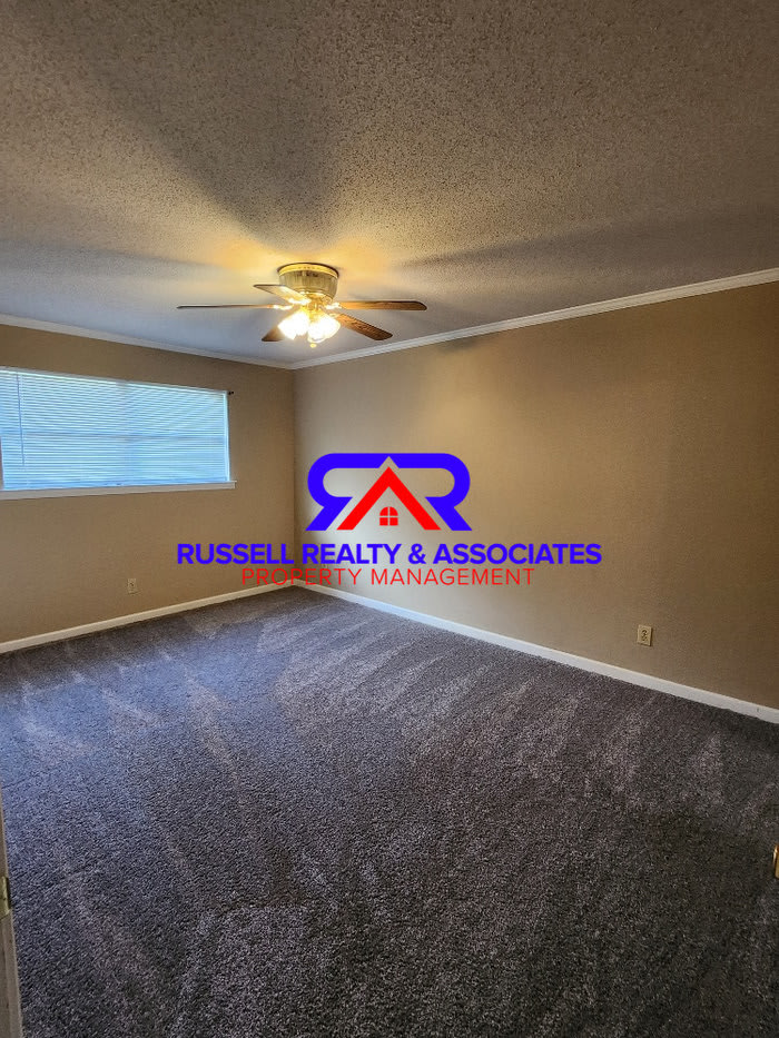3021 Chase Lane – photo 5
