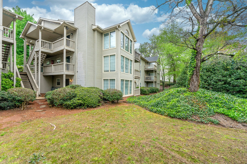 1318 Brockett Place – photo 2