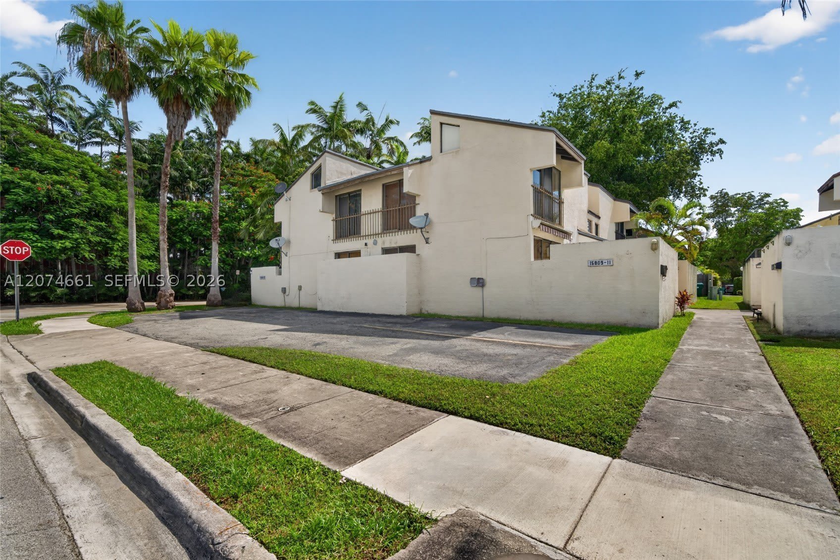 15811 SW 91st Ct – photo 3