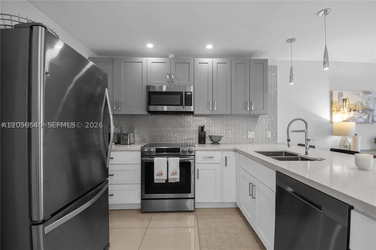 2701 Middle River Dr – photo 4