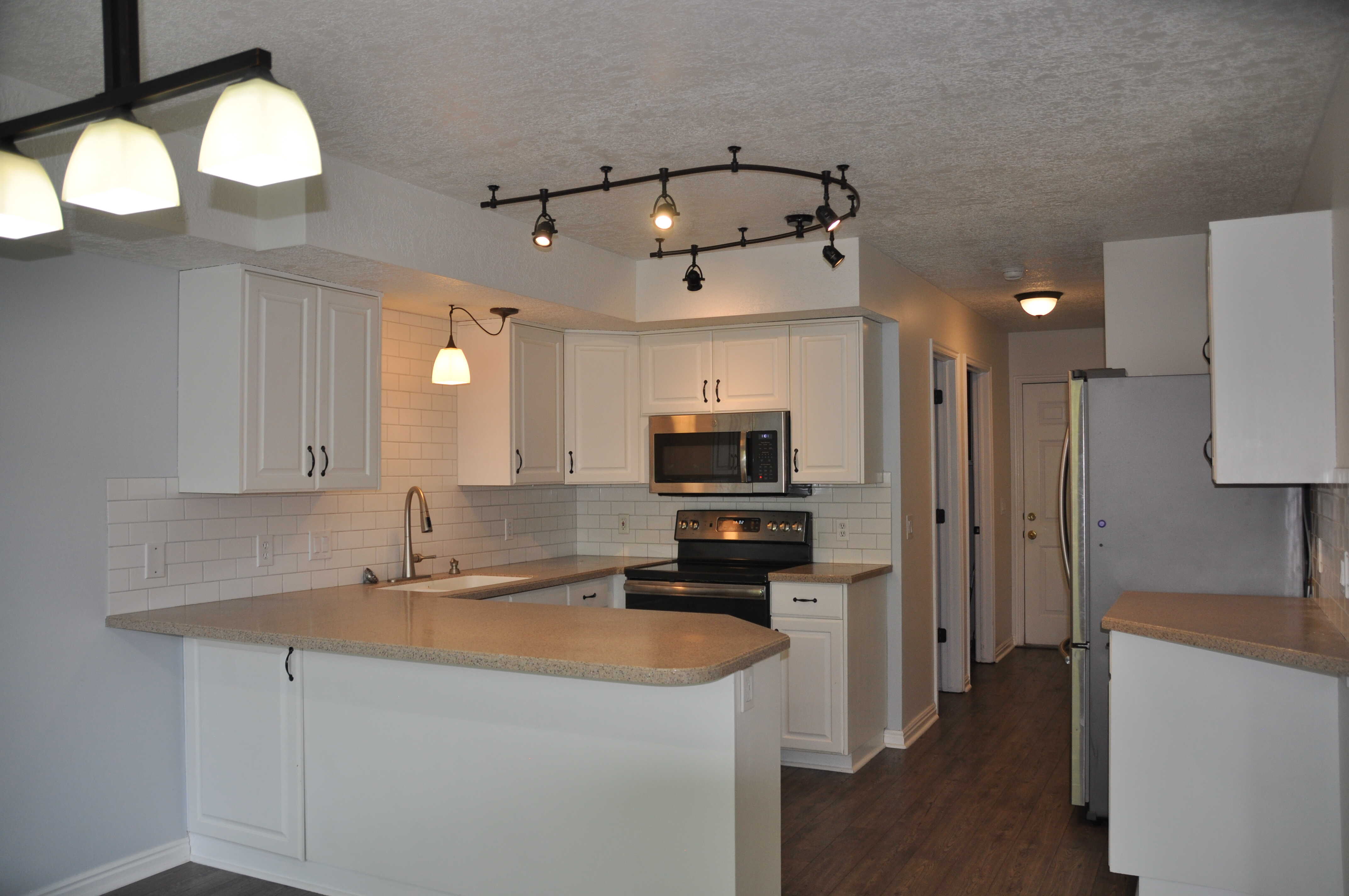 752 Village Way North – photo 5