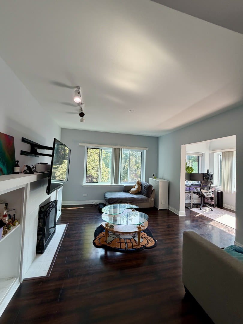 906 W Sunnyside Avenue – photo 2