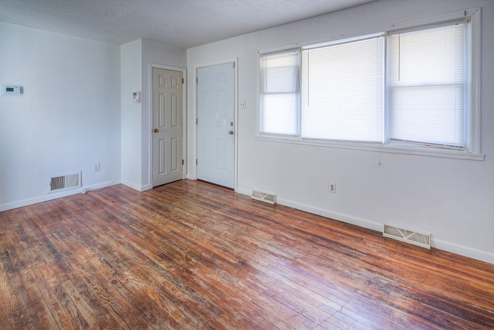 Split Level Near DE/MD line- Showing Friday 8/28 5:30pm-5:45pm and Sunday 8/30 9am-9:15am – photo 4